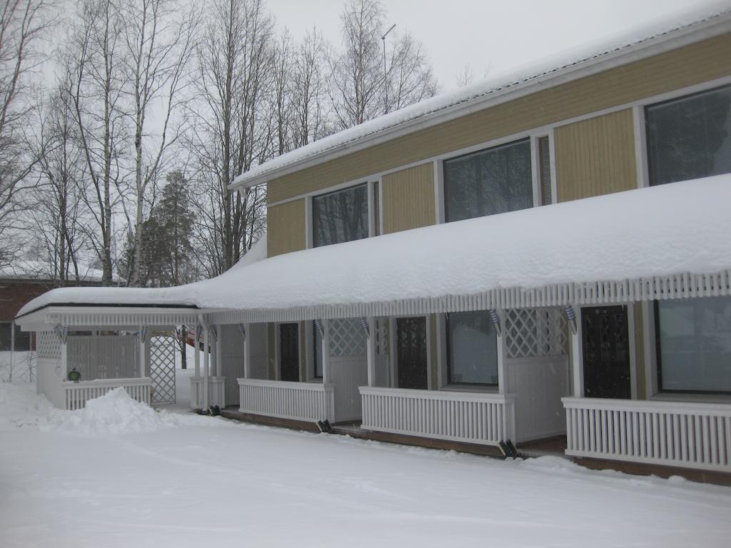 Aemmaen Hotelli Suomussalmi Exterior photo