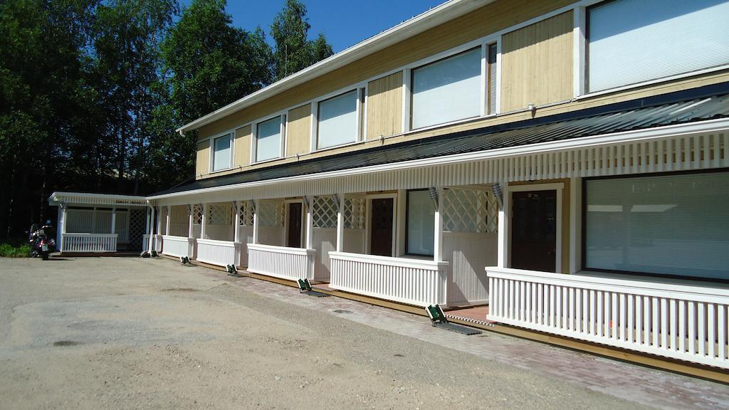 Aemmaen Hotelli Suomussalmi Exterior photo